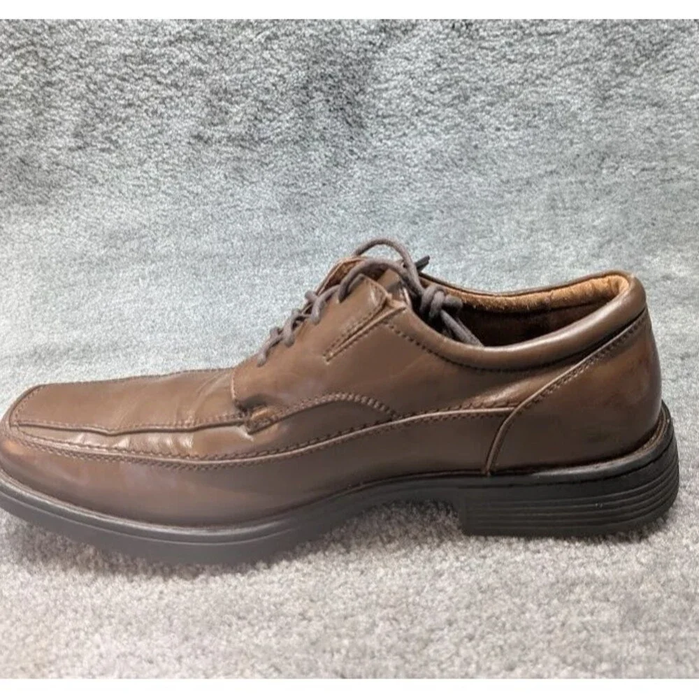 Thom McAn Men’s Dress Shoes Size 8 Brown Oxford Man Made Upper Leather Lining